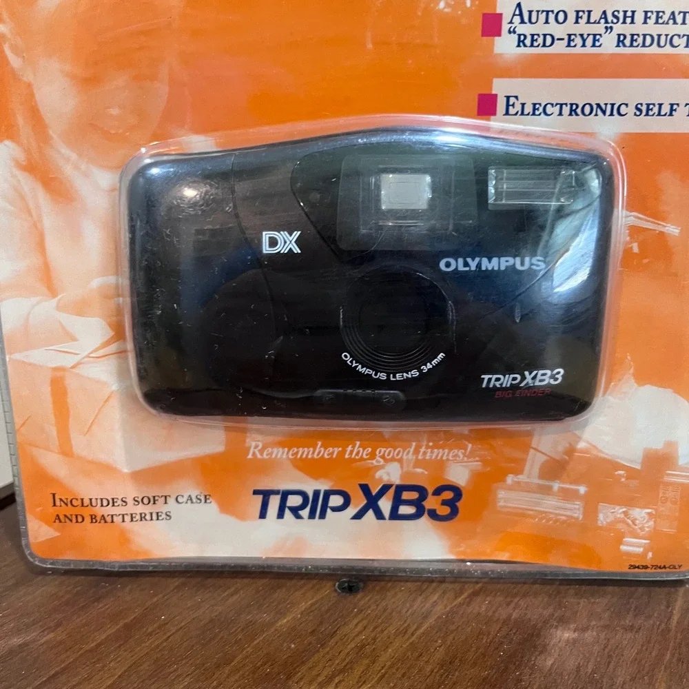 Vtg‎ Olympus Trip XB3 35mm Film Camera Big Finder Focus Free New Sealed 102-215